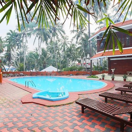 Treebo Moonlight Hotel Thiruvananthapuram Екстериор снимка