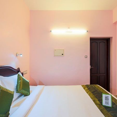Treebo Moonlight Hotel Thiruvananthapuram Екстериор снимка