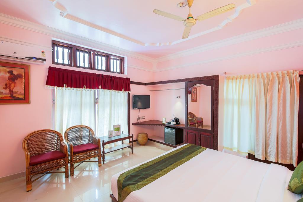 Treebo Moonlight Hotel Thiruvananthapuram Екстериор снимка