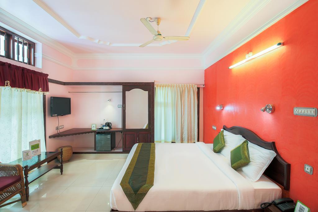 Treebo Moonlight Hotel Thiruvananthapuram Екстериор снимка