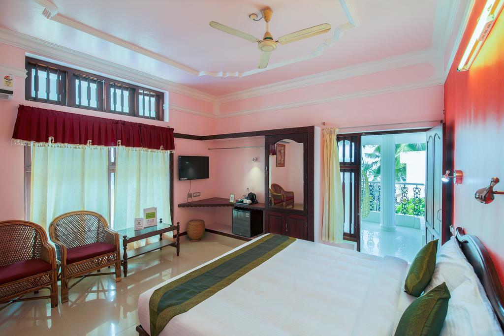 Treebo Moonlight Hotel Thiruvananthapuram Екстериор снимка