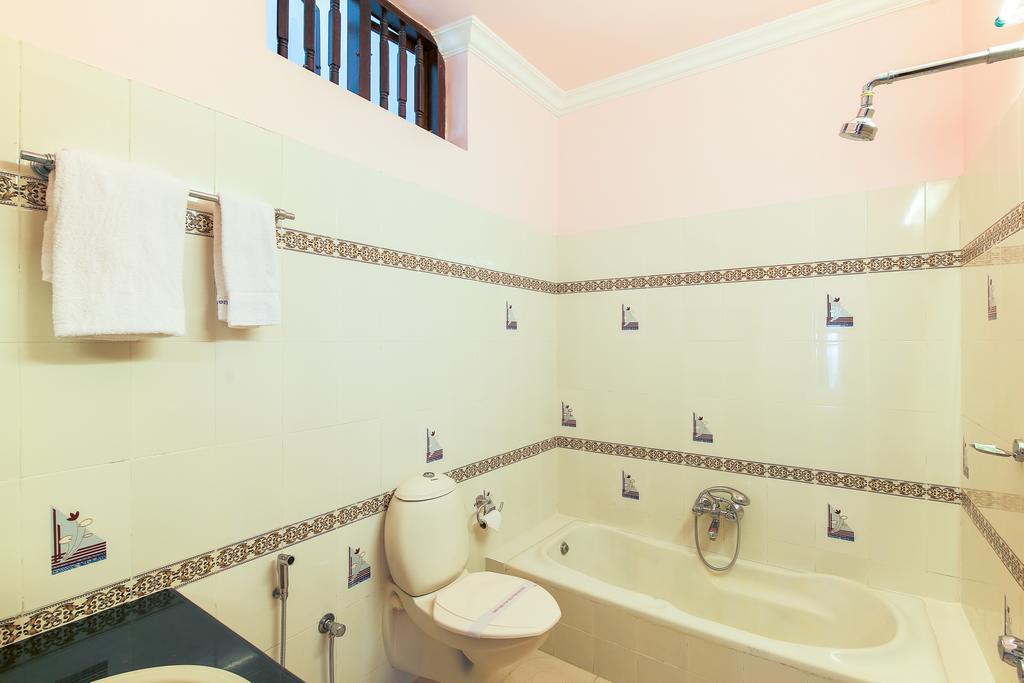 Treebo Moonlight Hotel Thiruvananthapuram Екстериор снимка