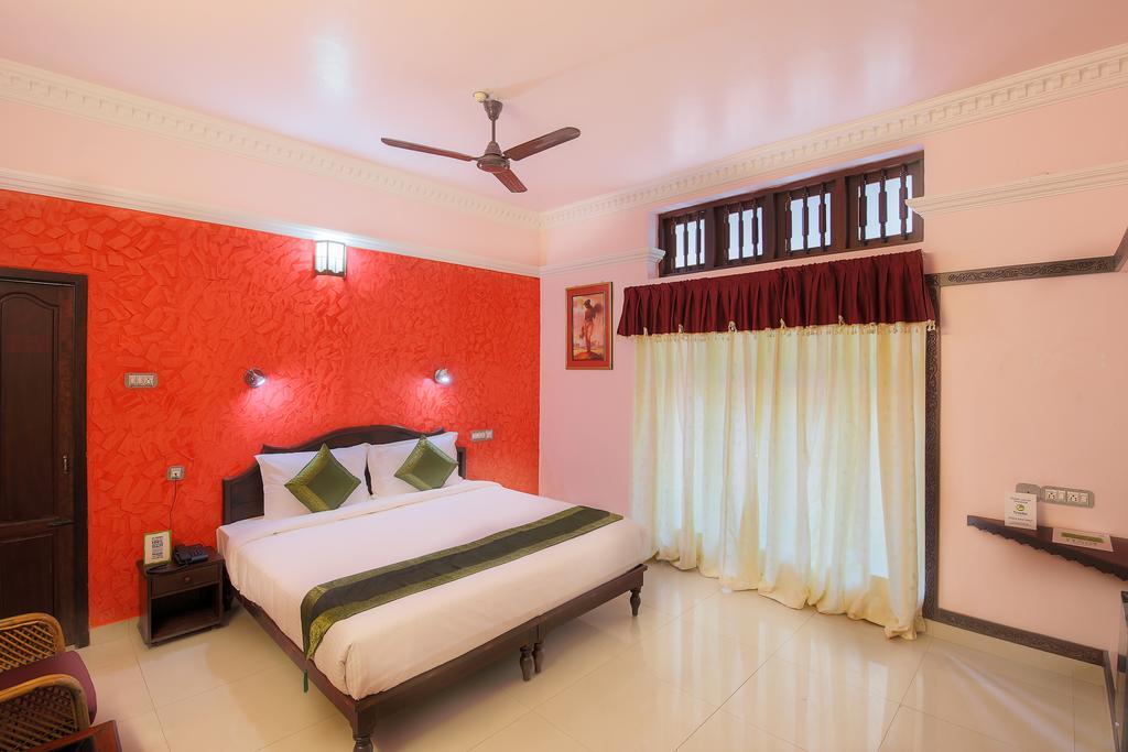 Treebo Moonlight Hotel Thiruvananthapuram Екстериор снимка